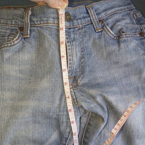 Sz. 26 --- 7 for all mankind light wash, bootcut jeans w/sqiggle pockets - Picture 12 of 16
